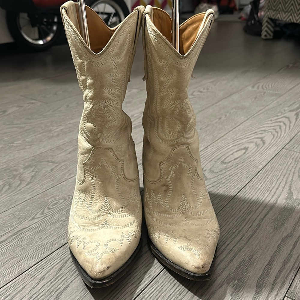 LAST CHANCE FOR THESE please MAKE AN OFFERIsabelleMarantzsize9cowboy boots